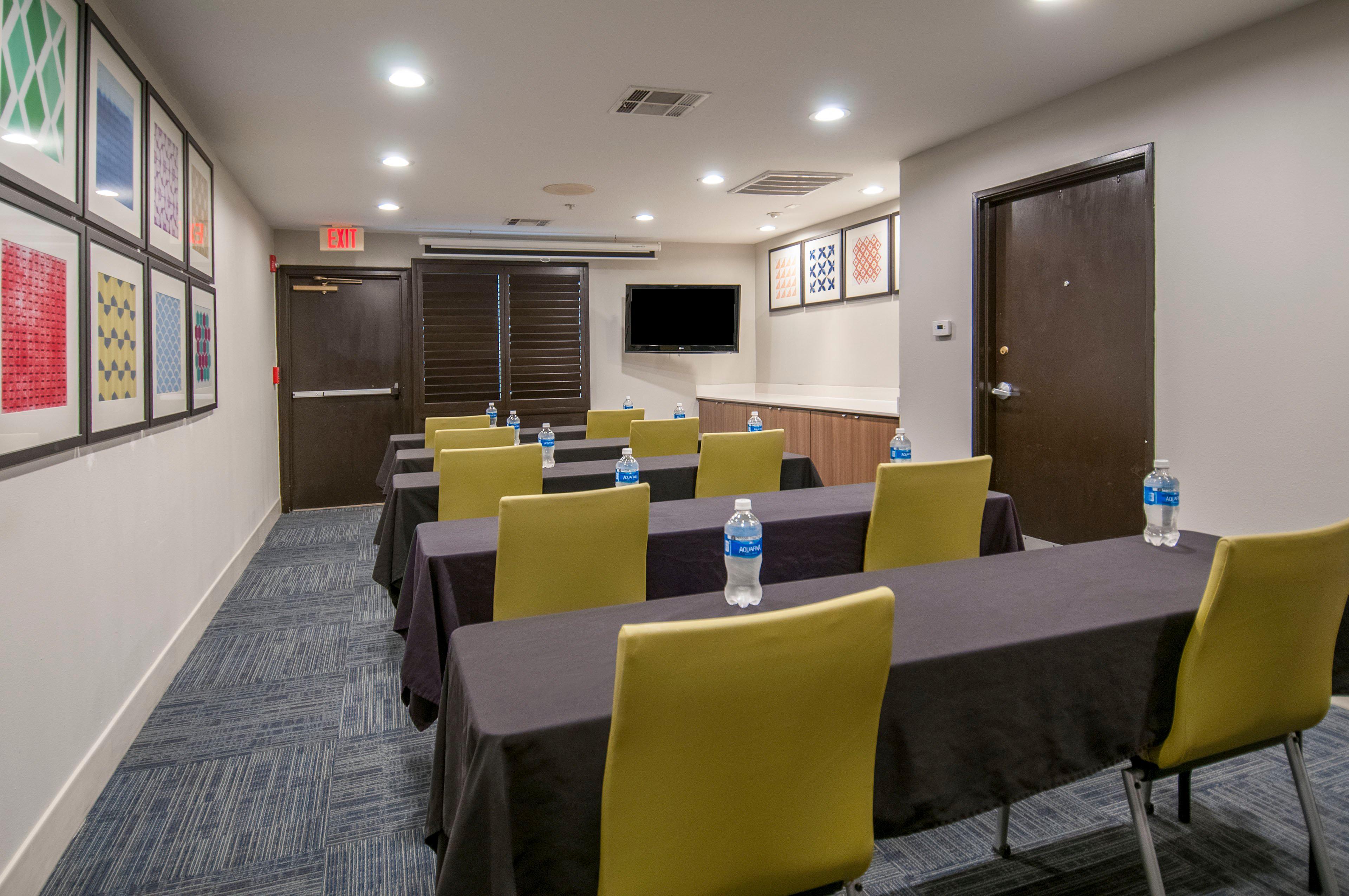 Holiday Inn Express Hotel & Suites Plano West - Frisco By Ihg Eksteriør billede
